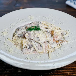 Spaghete Prosciutto Funghi